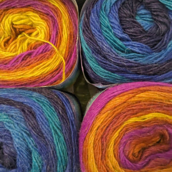 Coloured yarn 