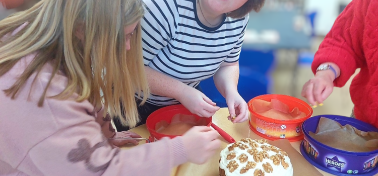 baking walnut cake ()